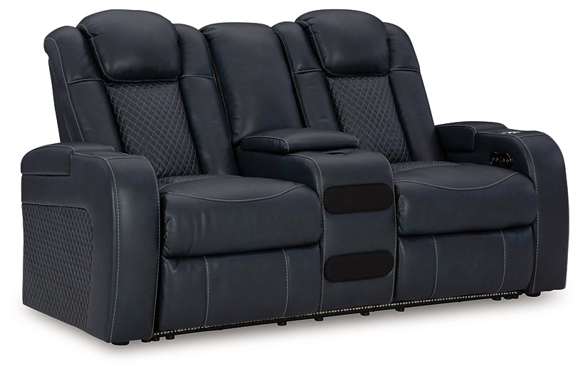 Fyne-Dyme Sofa, Loveseat and Recliner